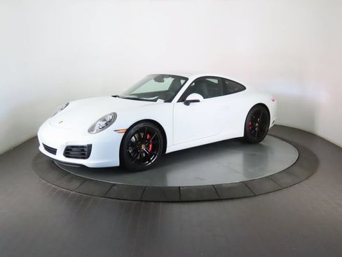 Certified 2018 Porsche 911 Carrera S RWD image 1