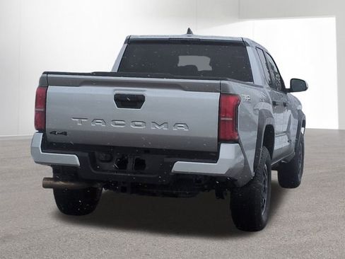 Used 2024 Toyota Tacoma TRD Off-Road image 5