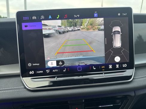 New 2025 Volkswagen Tiguan SE R-Line image 16