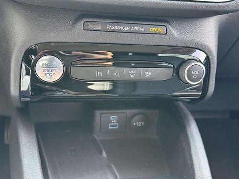 Used 2023 Ford Escape Platinum AWD/4WD image 21