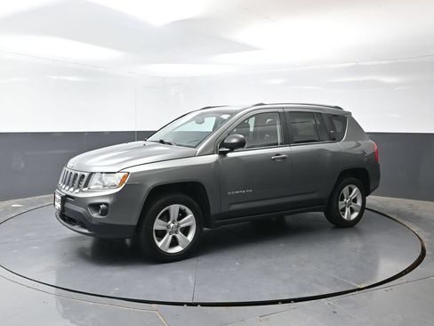 Used 2013 Jeep Compass Sport AWD/4WD image 7