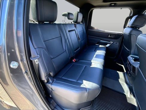 Used 2024 Toyota Tundra Platinum AWD/4WD image 19