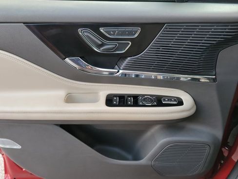 Used 2022 Lincoln Corsair FWD w/ Equipment Group 101A image 26