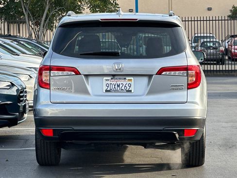 Certified 2022 Honda Pilot Special Edition image 4