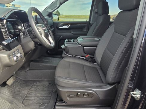 Used 2025 GMC Sierra 1500 Elevation w/ LPO, Elevation Black Package image 13