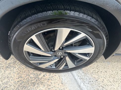 Used 2018 Nissan Murano Platinum AWD/4WD image 9