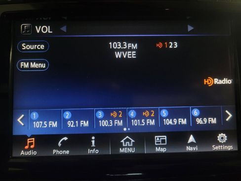 Used 2018 Nissan Murano SV w/ Premium Package FWD image 25