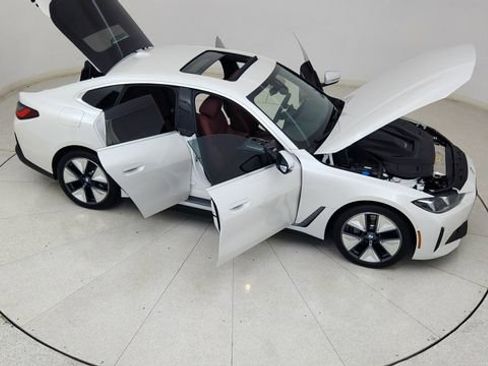 Used 2025 BMW i4 xDrive40i w/ Premium Package image 84