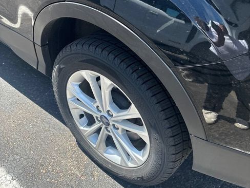 Used 2018 Ford Escape SEL AWD/4WD image 4