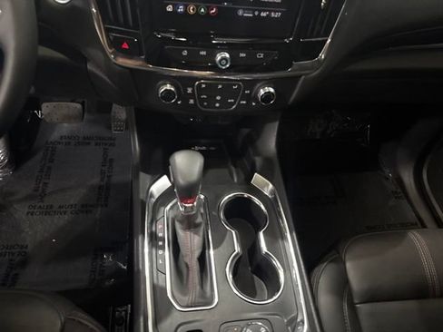 Used 2023 Chevrolet Traverse RS AWD/4WD image 22