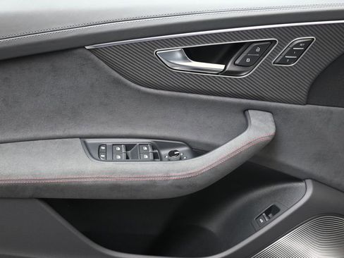 Used 2025 Audi RS Q8 performance w/ RS Design Package - Red image 21