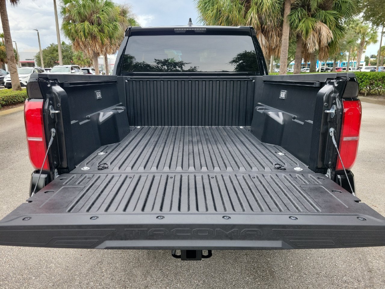 Used 2026 Toyota Tacoma SR5 RWD image 7