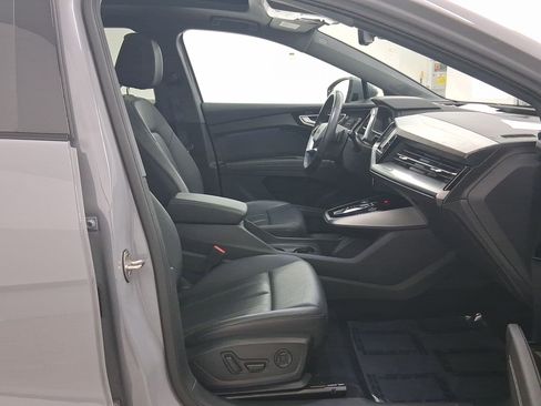 Certified 2024 Audi Q4 e-tron Premium w/ Convenience Package image 32