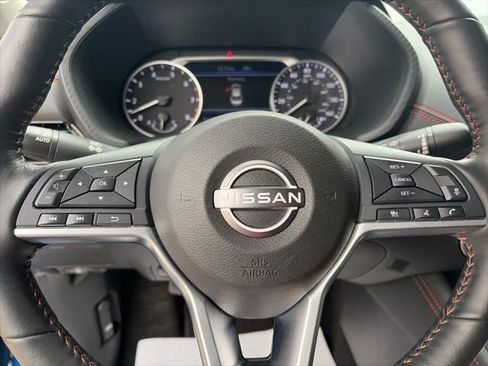 Used 2025 Nissan Sentra SR w/ SR Premium Package image 11