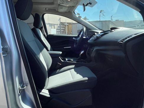 Used 2018 Ford Escape SE FWD image 24