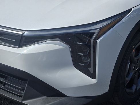 New 2025 Kia K4 LXS image 6