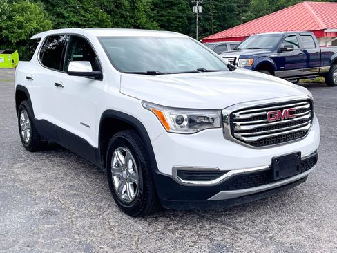 Used 2017 GMC Acadia SL FWD image 2