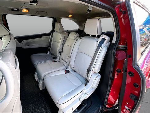 Used 2026 Honda Odyssey Touring image 21