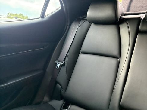 Used 2019 MAZDA MAZDA3 Hatchback w/ Preferred Package FWD image 20