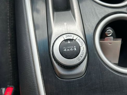 Used 2013 Nissan Pathfinder SV w/ Trailer Tow Pkg image 28