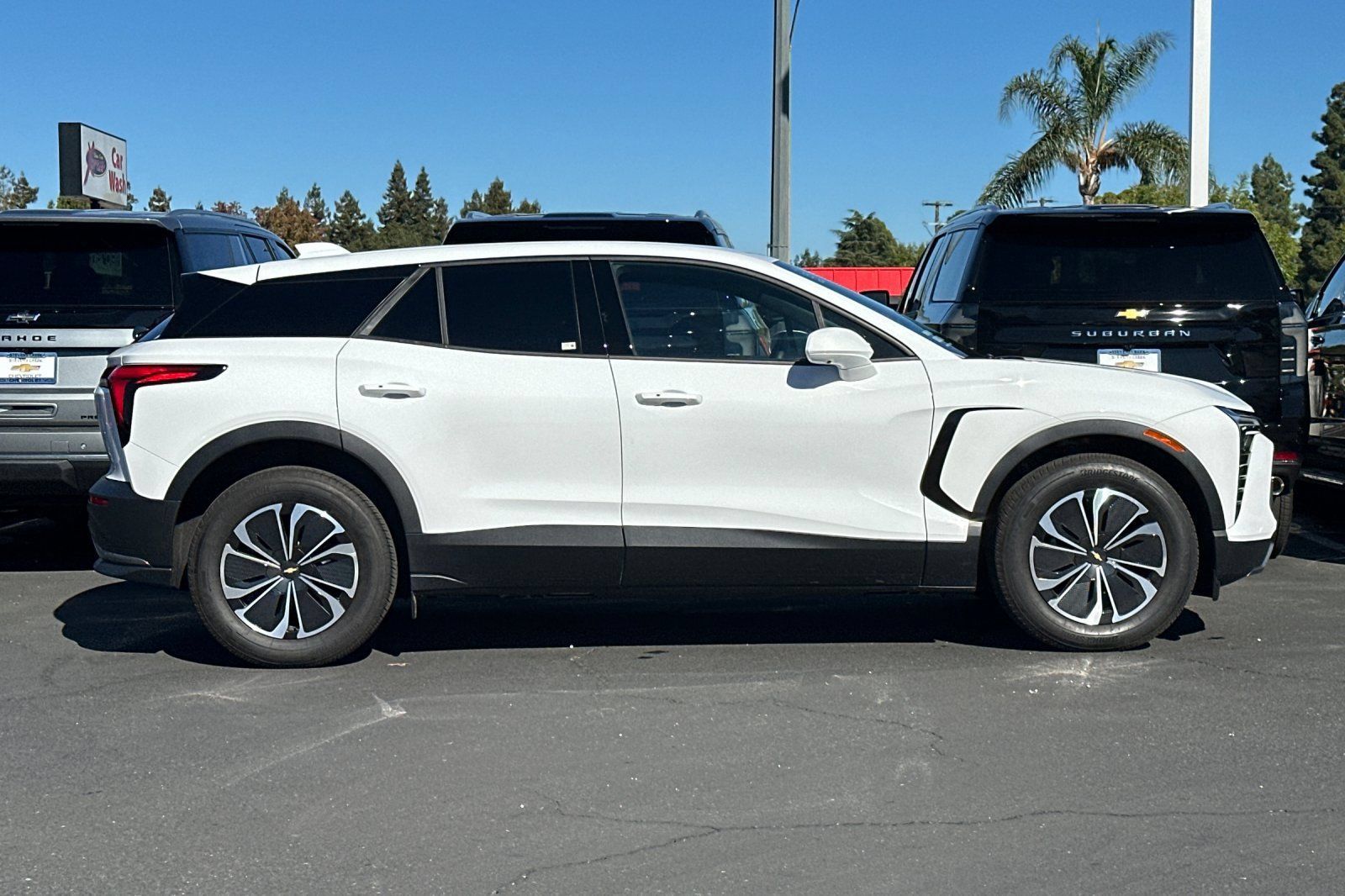 Used 2026 Chevrolet Blazer EV LT FWD image 4