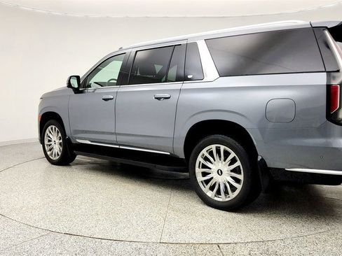 Used 2021 Cadillac Escalade ESV Premium Luxury image 7