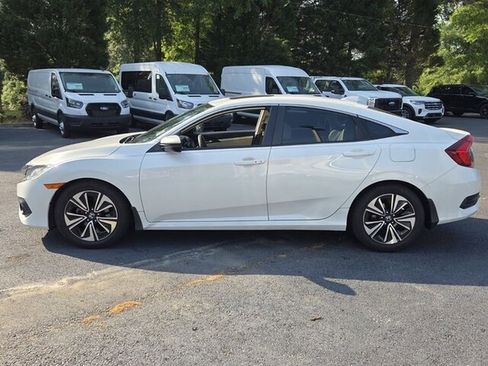 Used 2017 Honda Civic EX-T image 5