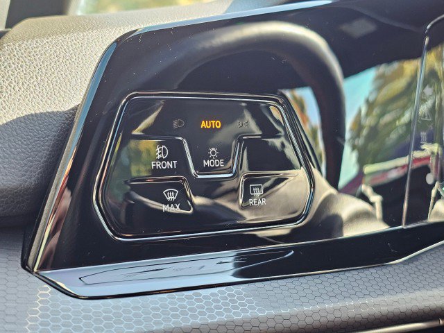 Used 2024 Volkswagen GTI S FWD image 39