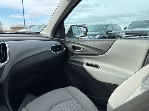 Used 2020 Chevrolet Equinox LT image 19