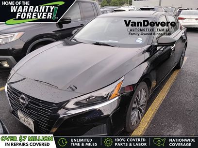 Used 2024 Nissan Altima 2.5 SV