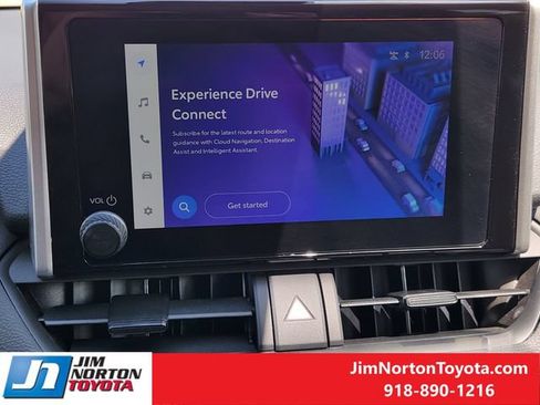 Used 2025 Toyota RAV4 XLE FWD image 18