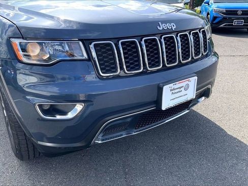 Used 2019 Jeep Grand Cherokee Limited AWD/4WD image 30