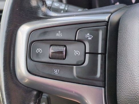 Used 2022 Chevrolet Suburban LT image 27