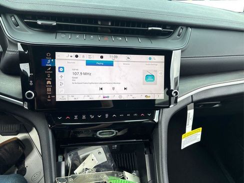 New 2026 Jeep Grand Cherokee Altitude AWD/4WD image 16