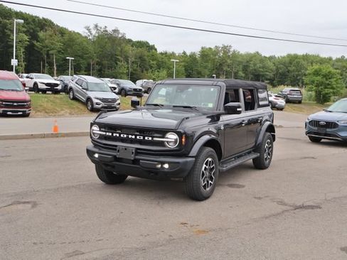 Used 2023 Ford Bronco Outer Banks AWD/4WD image 3