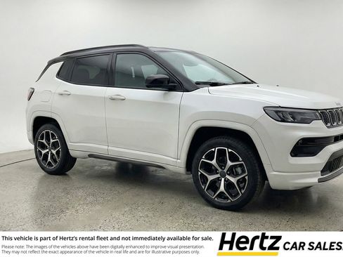 Used 2025 Jeep Compass Limited AWD/4WD image 1