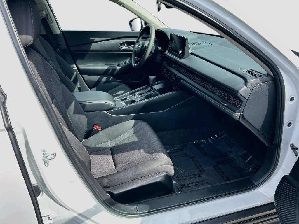 Certified 2025 Honda Accord LX image 24