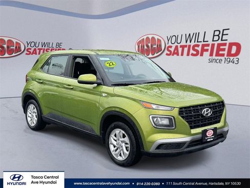 Certified 2022 Hyundai Venue SE image 1