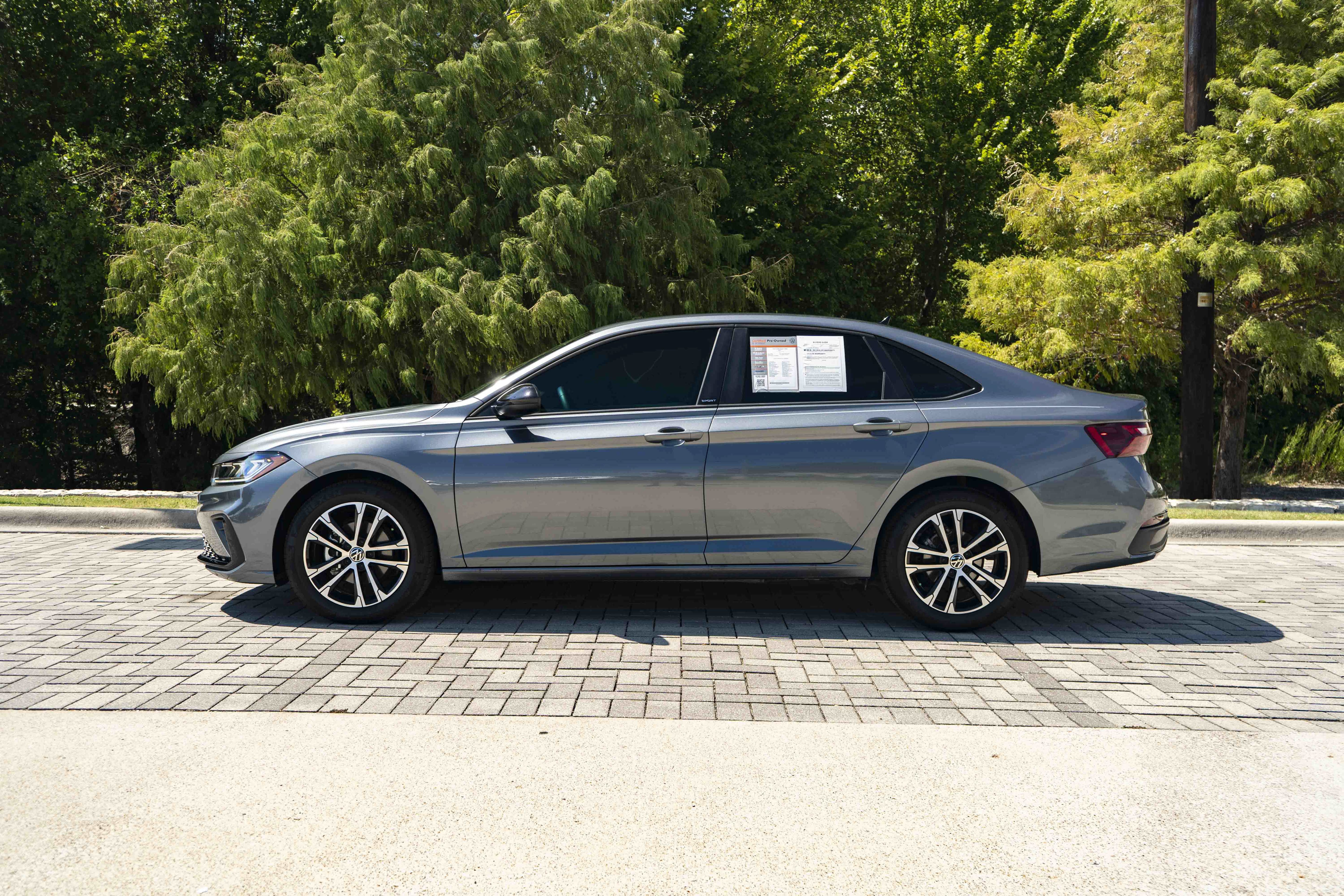 Used 2026 Volkswagen Jetta Sport FWD image 5
