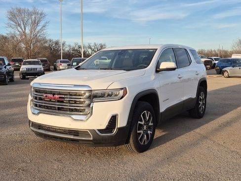 Used 2023 GMC Acadia SLE image 6