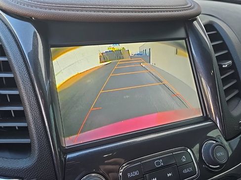 Used 2014 Chevrolet Impala LT FWD image 31