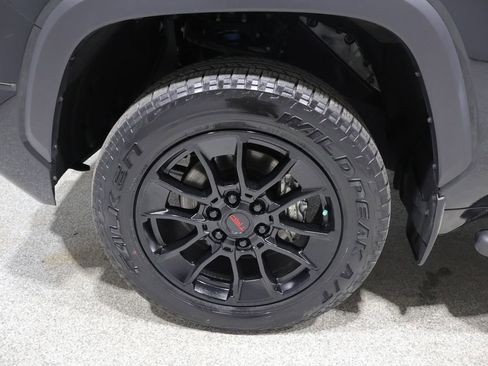 Used 2024 Toyota Tundra Limited w/ TRD Off-Road Package AWD/4WD image 10