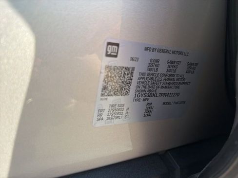 Used 2023 Cadillac Escalade Premium Luxury RWD image 37