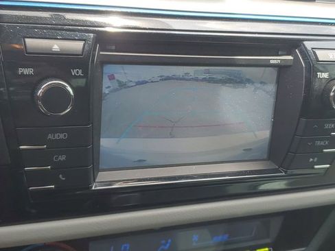 Used 2016 Toyota Corolla LE FWD image 26