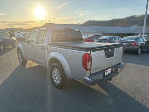 Used 2014 Nissan Frontier SV RWD image 6