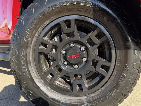 Used 2023 Toyota 4Runner SR5 Premium image 11