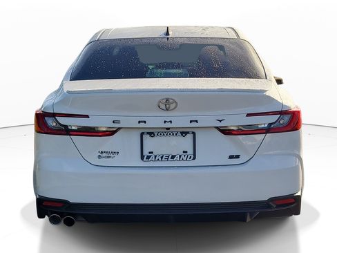 Used 2025 Toyota Camry SE FWD image 6