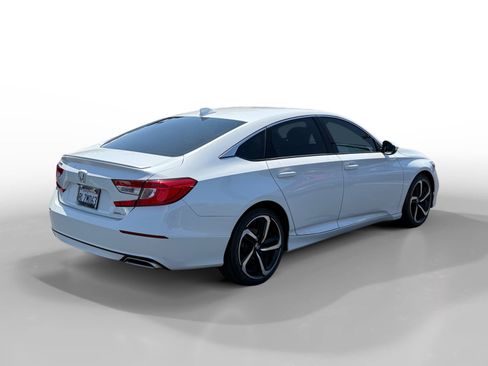 Used 2019 Honda Accord Sport image 5