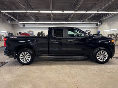 Used 2019 Chevrolet Silverado 1500 Custom w/ Custom Value Package image 7