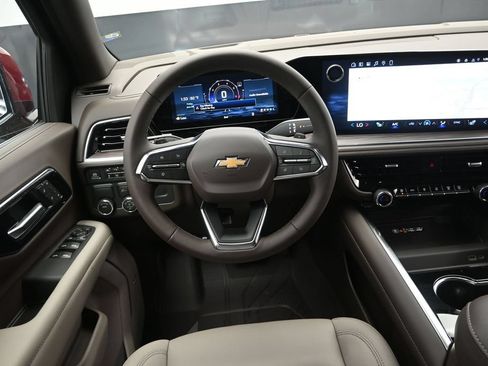 New 2026 Chevrolet Suburban LT w/ Comfort Package RWD image 29